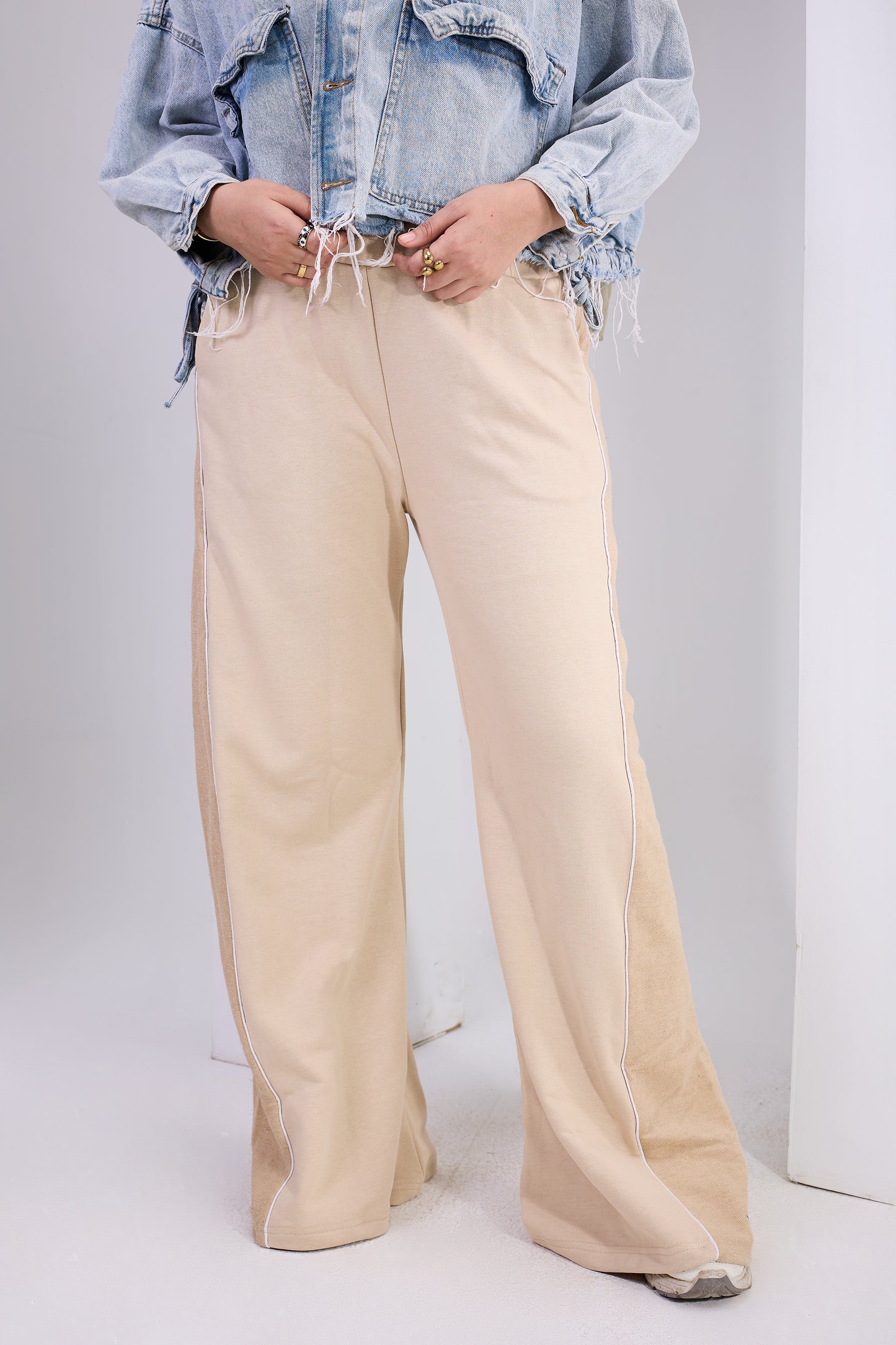 Soft Line Wide Pants Beige